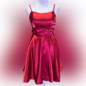 Women’s homecoming/party dress